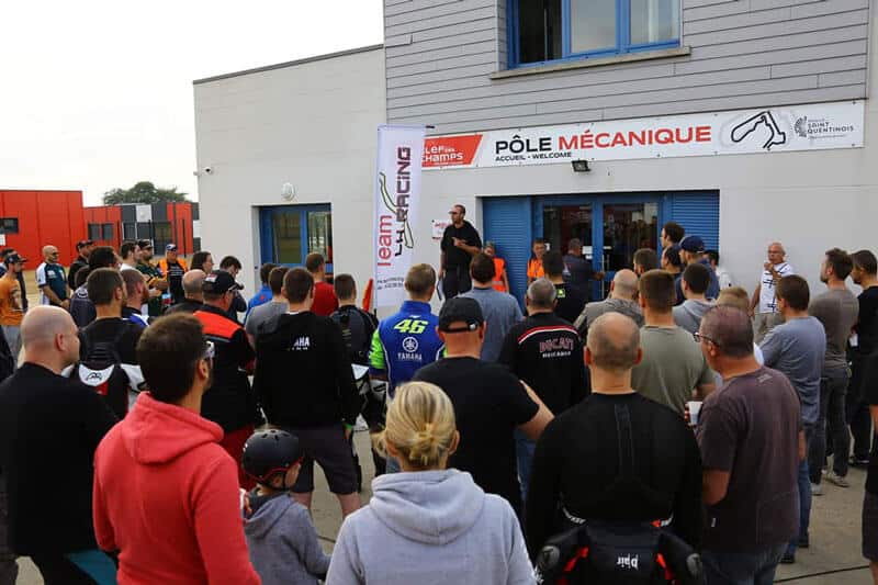 photo briefing circuit